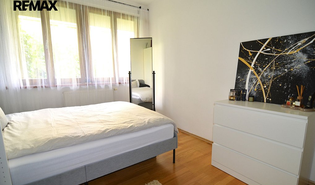Prodej bytu 3+kk 71 m², Praha – náhled fotky 9