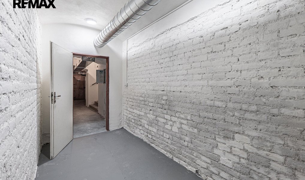 Prodej komerčního objektu (jiného typu) 11 m², Praha – náhled fotky 7