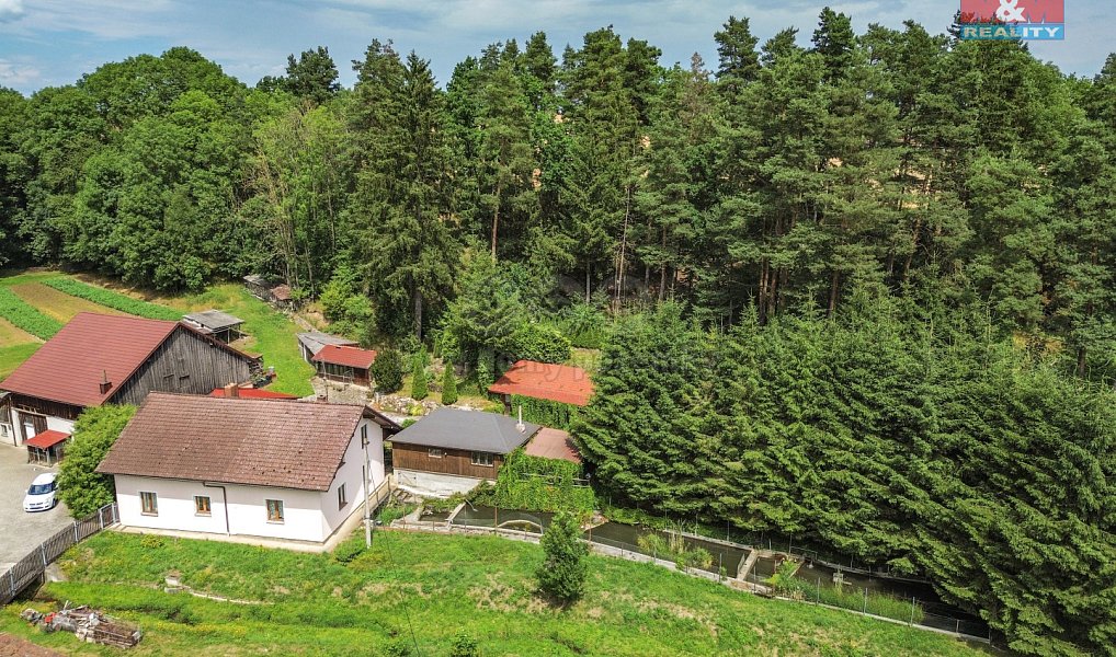 Prodej domu 203 m² s pozemkem 1 307 m², Mrákov – náhled fotky 24