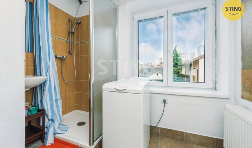 Prodej domu 300 m² s pozemkem 214 m², Pardubice – náhled fotky 25