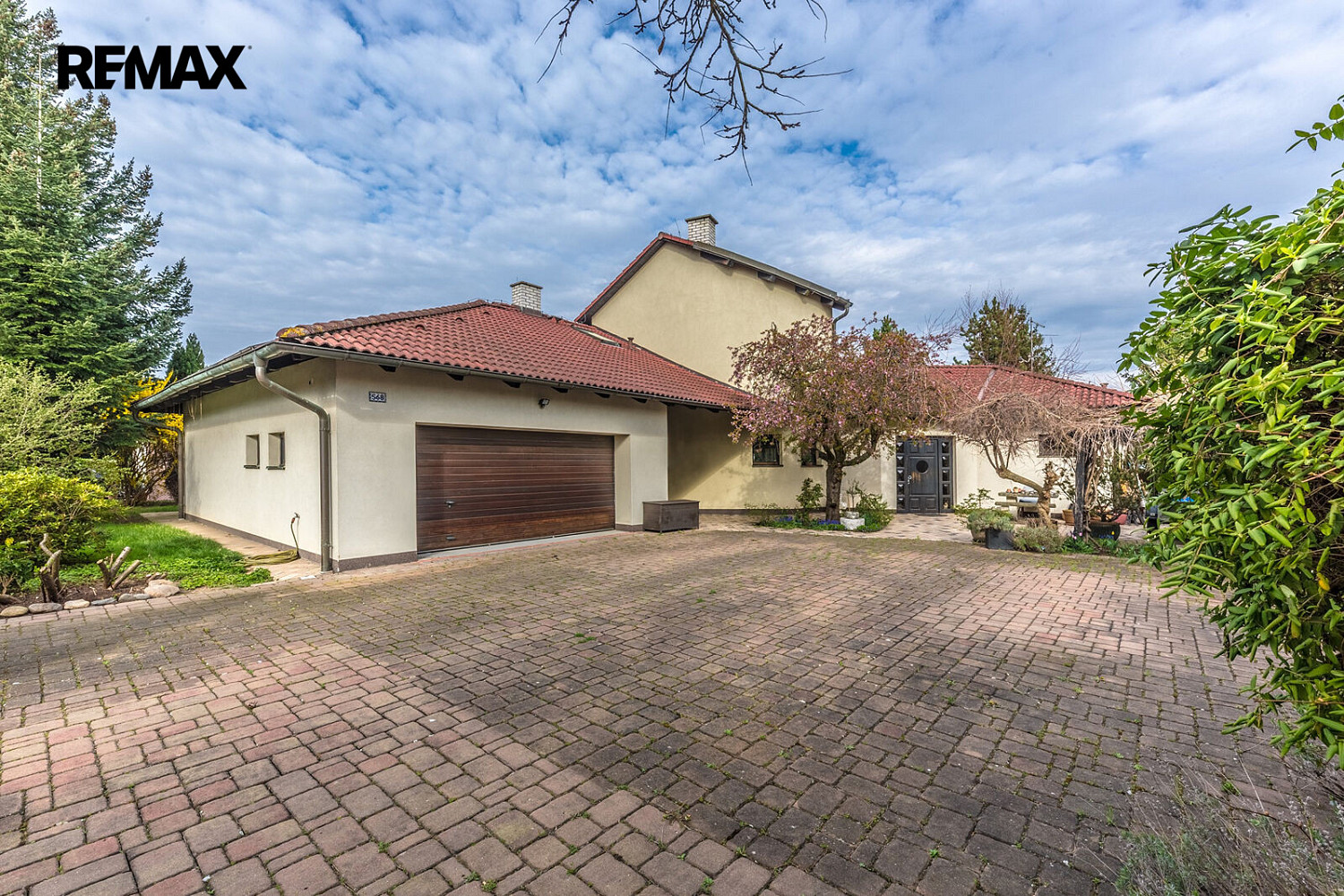 Prodej domu 309 m² s pozemkem 1 326 m² – fotografie 2