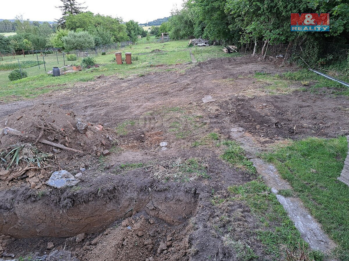 Prodej stavebního pozemku 1 097 m² — photo 3