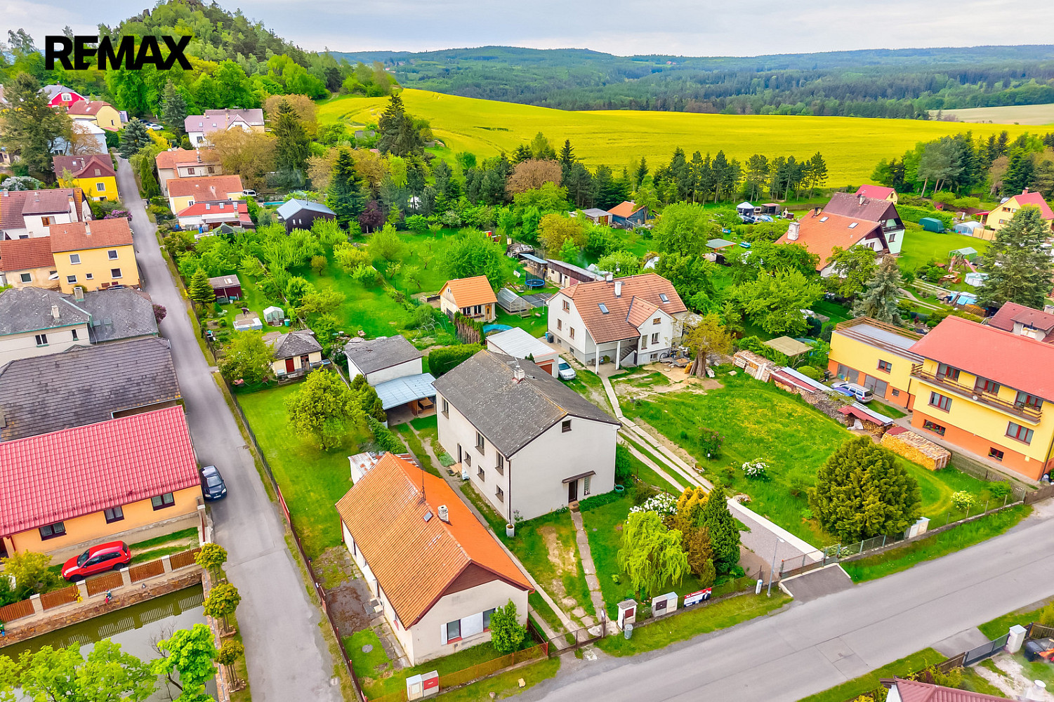 Prodej domu 195 m² s pozemkem 1 396 m²