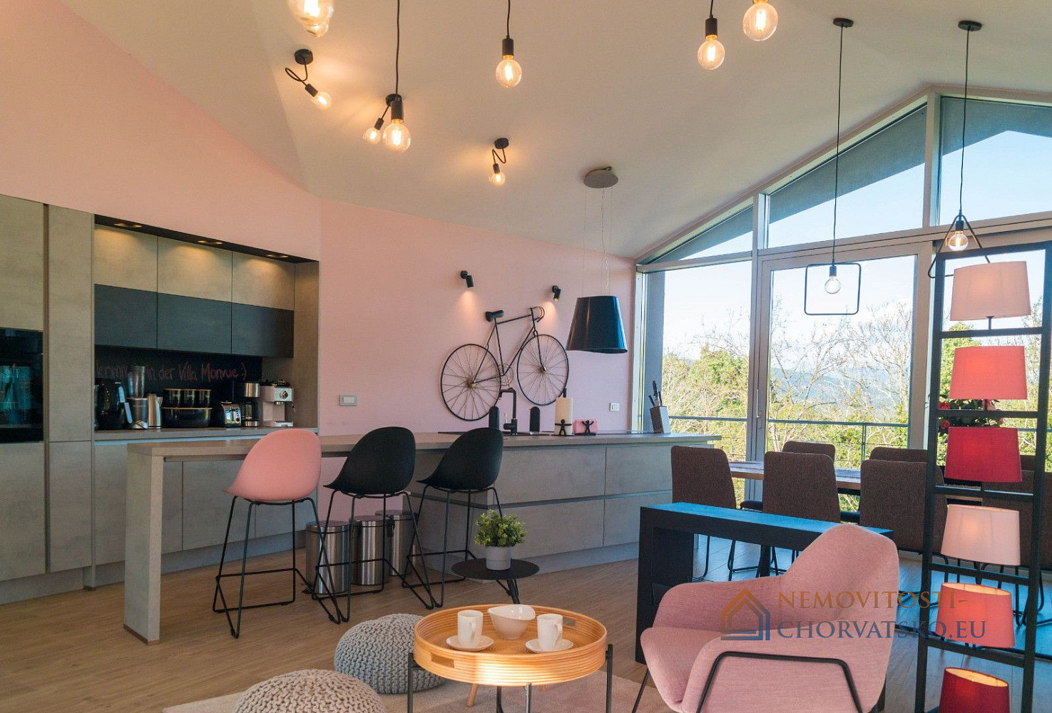 Prodej domu 166 m² s pozemkem 967 m² - Widok 4