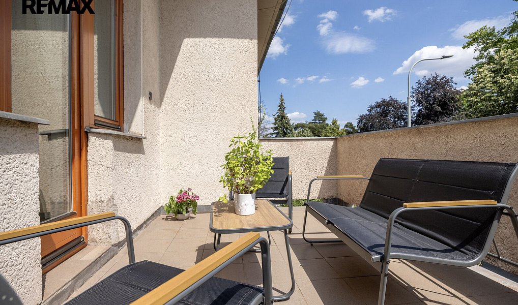 Prodej domu 400 m² s pozemkem 1 009 m², Praha – náhled fotky 23