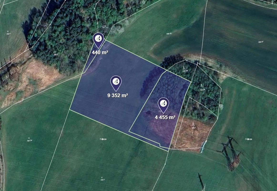 Prodej pole 14 247 m²
