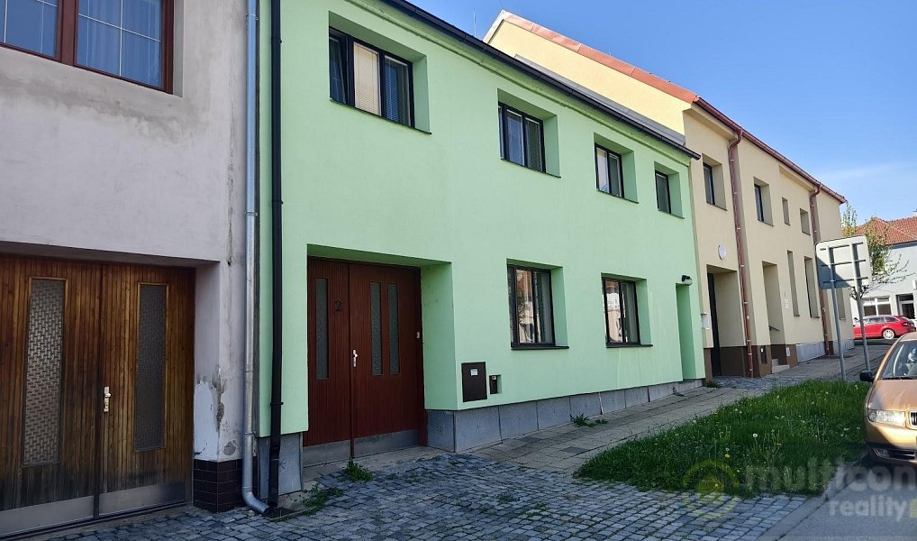 Prodej domu 285 m² s pozemkem 361 m², Vyškov – náhled fotky 2