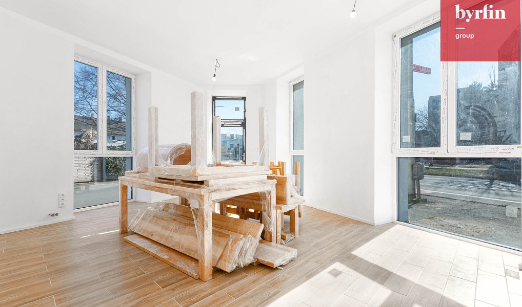 Prodej obchodních prostor 44 m², Opava – fotka 1 z 16