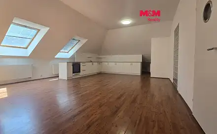 Pronájem bytu 3+kk 110 m²