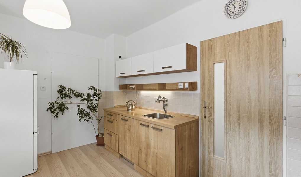 Prodej domu 201 m² s pozemkem 360 m², Rakovník – náhled fotky 6