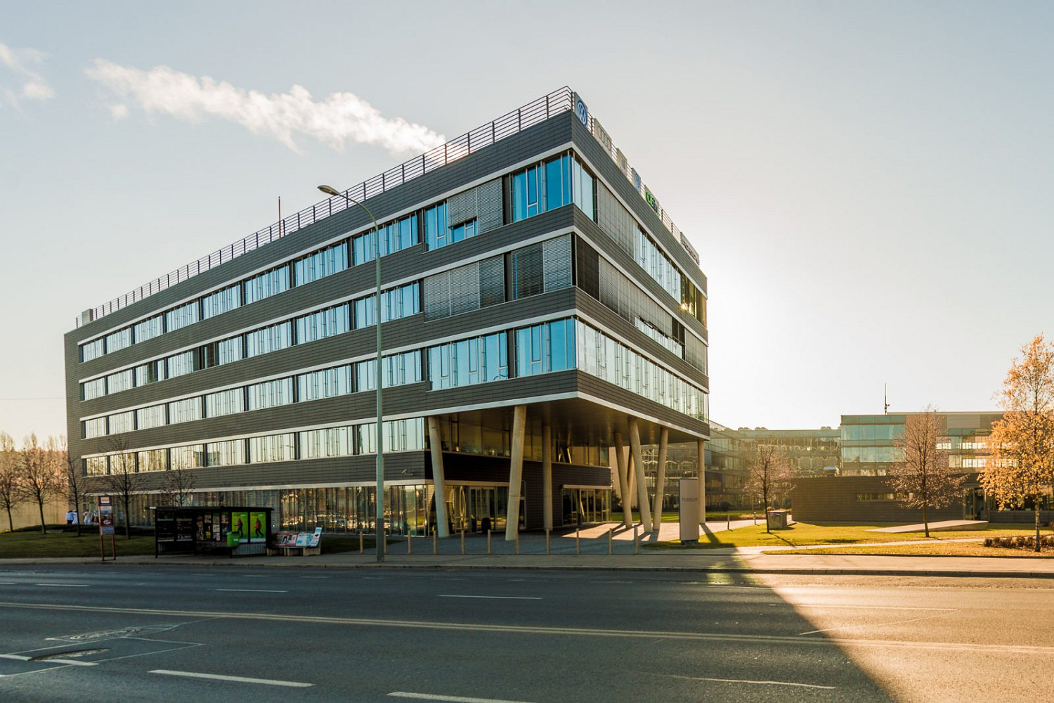 Pronájem kanceláře 200 m²