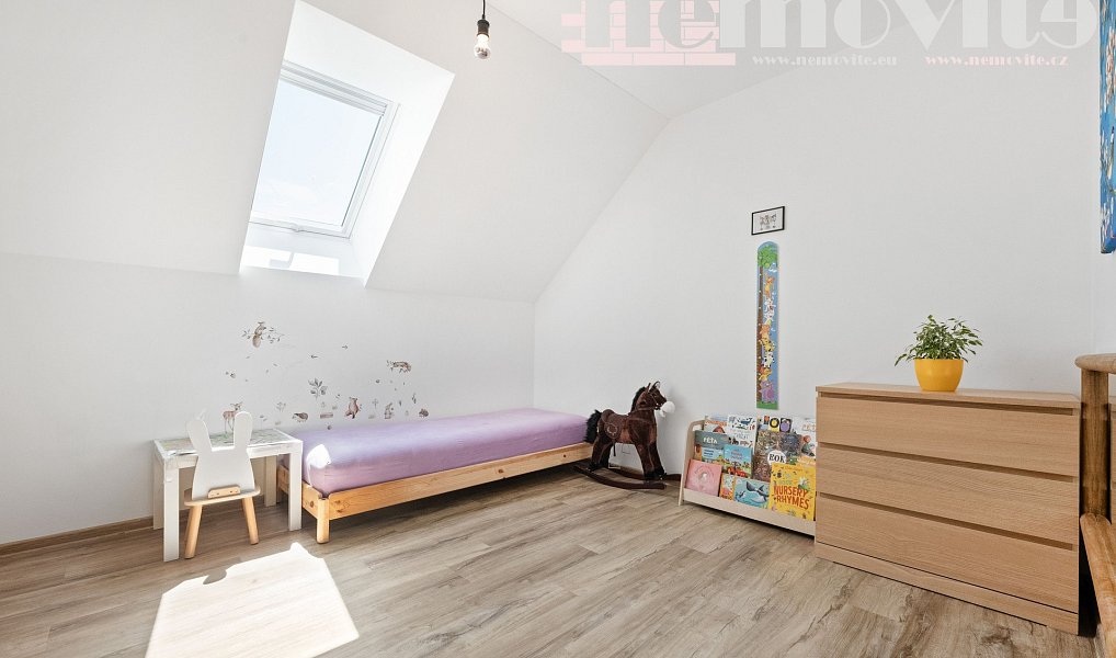 Prodej domu 140 m² s pozemkem 695 m², Krouna – náhled fotky 20