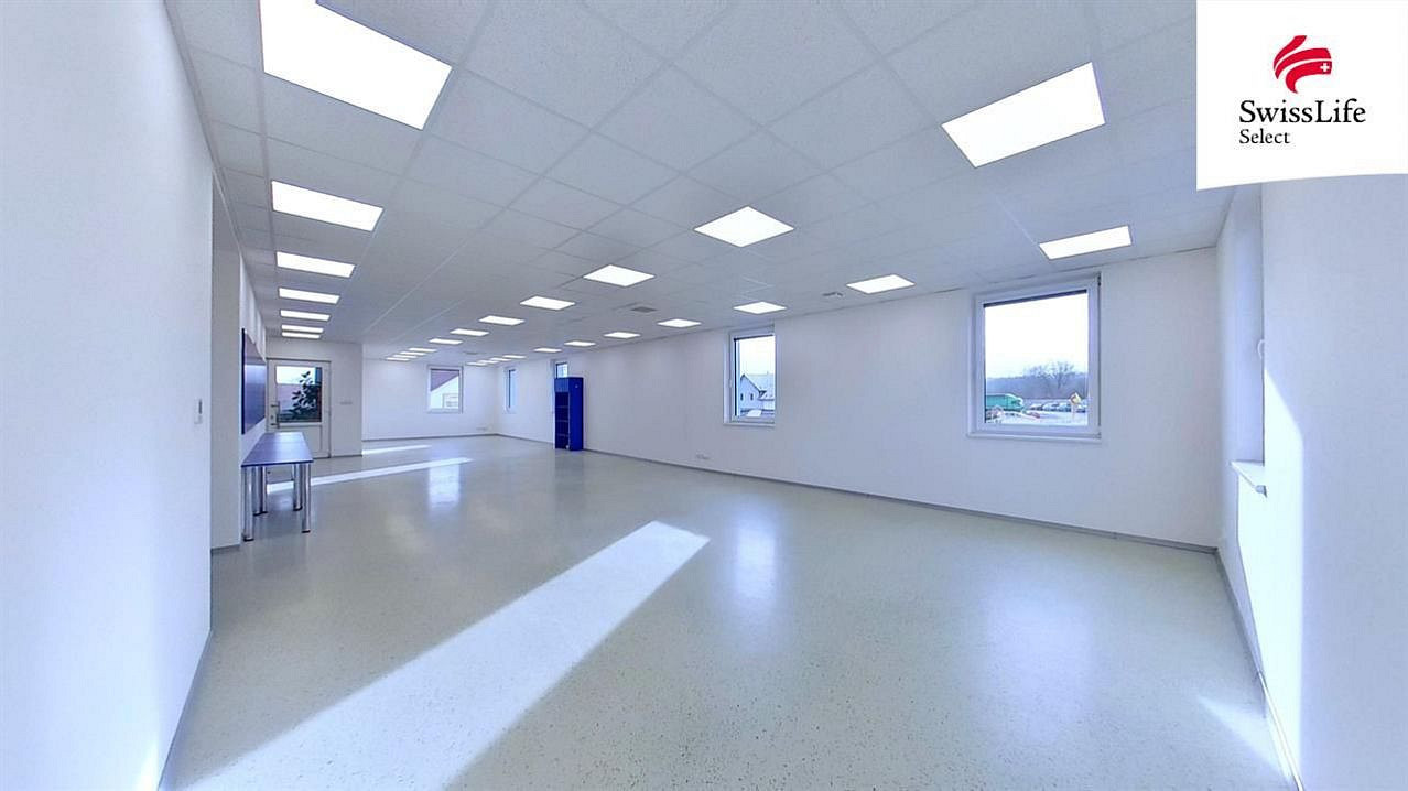 Pronájem obchodních prostor 260 m² — photo 2