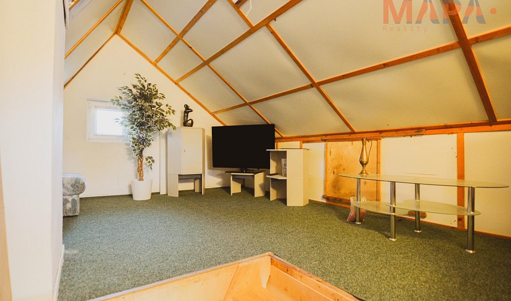 Prodej domu 154 m² s pozemkem 1 916 m², Žiželice – náhled fotky 16