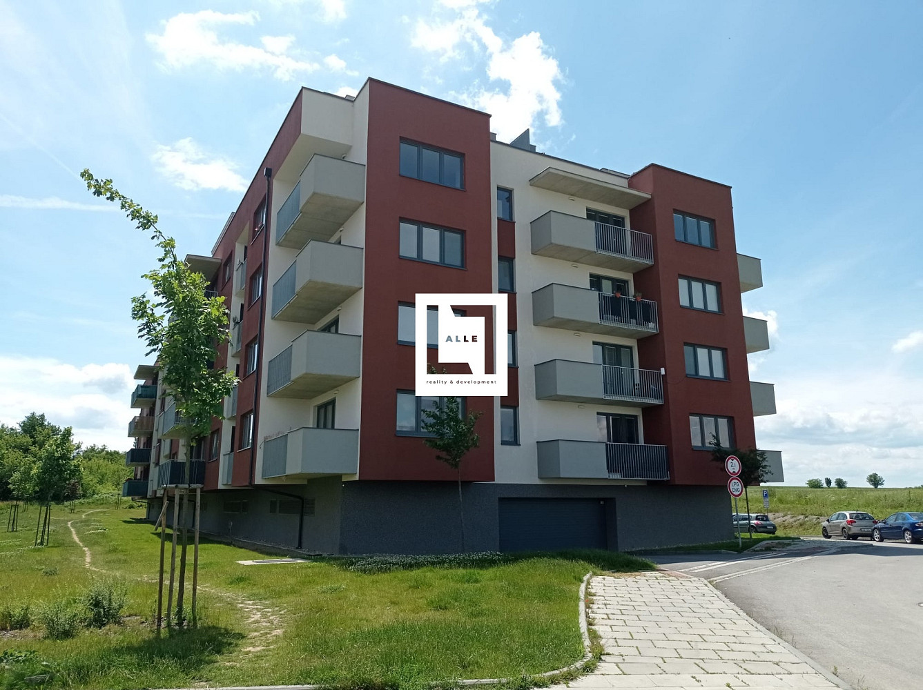 Pronájem garážového stání Olomouc - Neředín