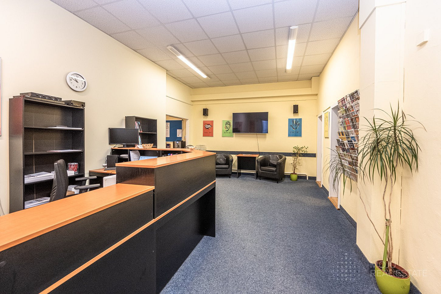 Pronájem kanceláře 212 m² – fotografie 3