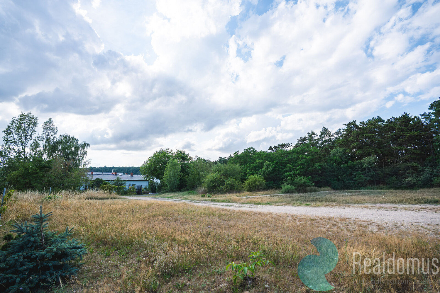 Prodej stavebního pozemku 1 605 m² – fotografie 5