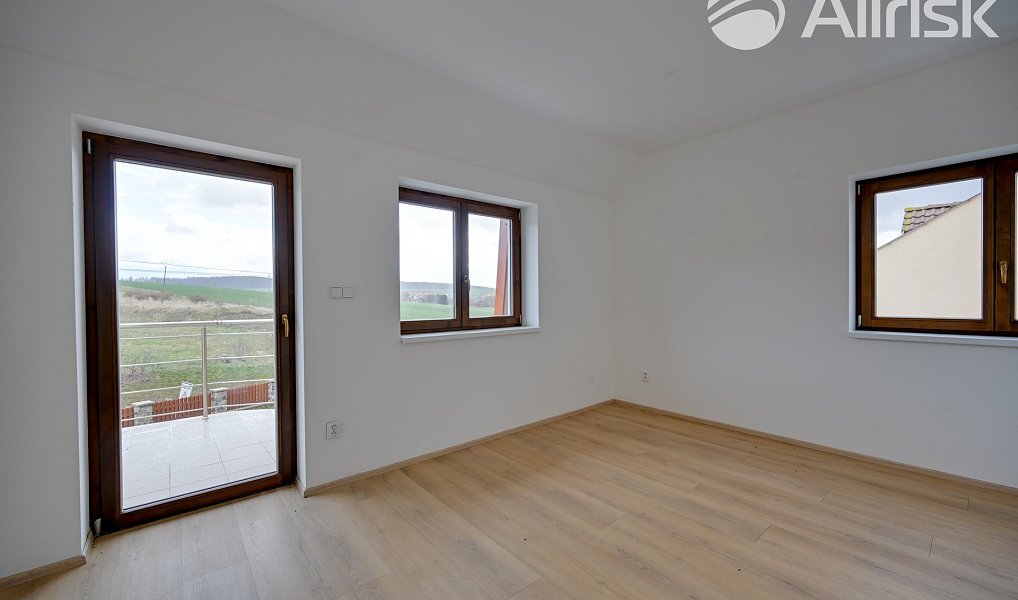Prodej domu 220 m² s pozemkem 600 m², Březina – náhled fotky 20