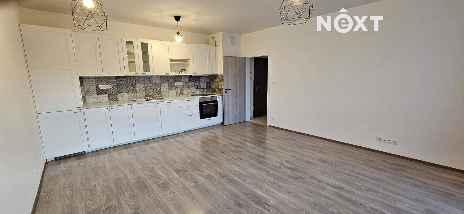 Pronájem bytu 2+kk 55 m² — photo 3