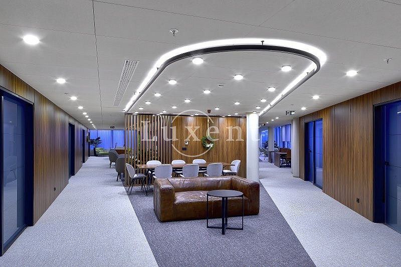 Pronájem kanceláře 1 520 m² – fotografie 5