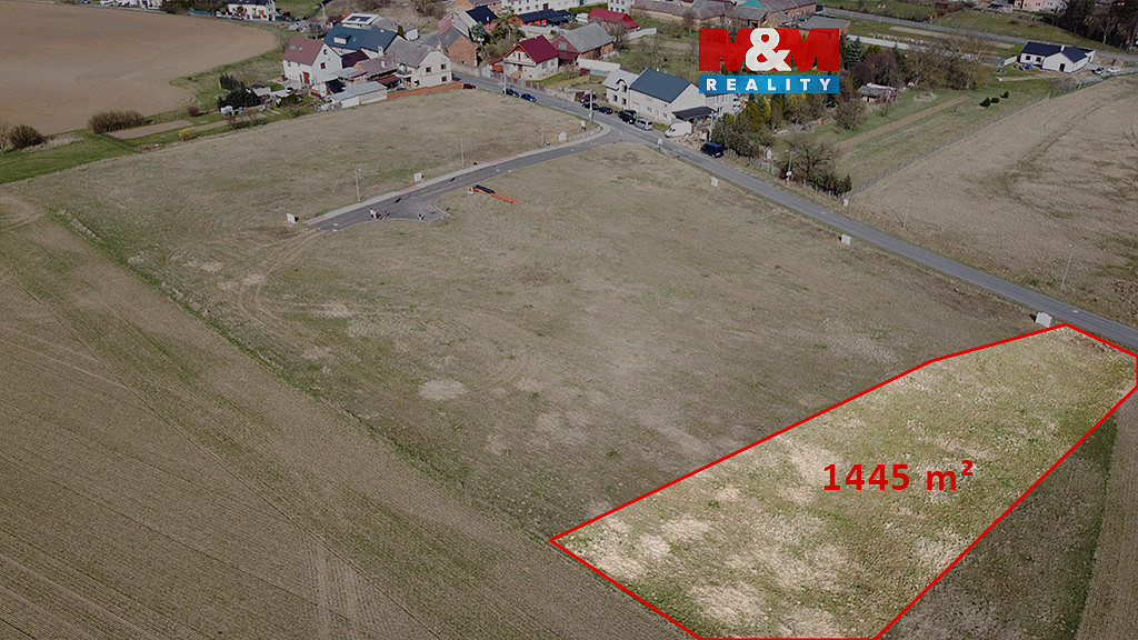 Prodej stavebního pozemku 1 445 m²