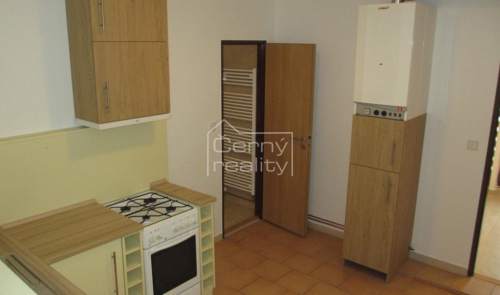Prodej nájemního domu, činžáku 350 m², Chrudim – náhled fotky 8