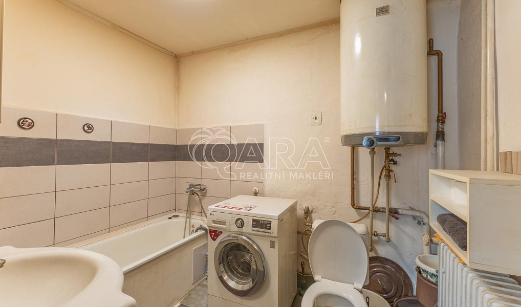 Prodej domu 250 m² s pozemkem 2 899 m², Lichnov – náhled fotky 8