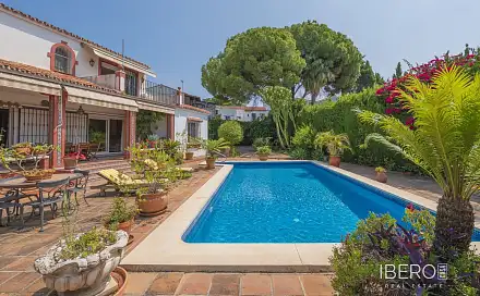 Prodej domu 210 m² s pozemkem 800 m², Marbella, Španělsko