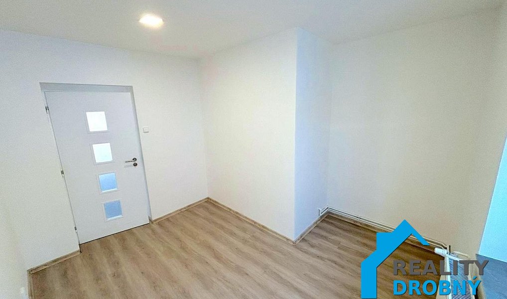 Prodej nájemního domu, činžáku 290 m², Mimoň – náhled fotky 7