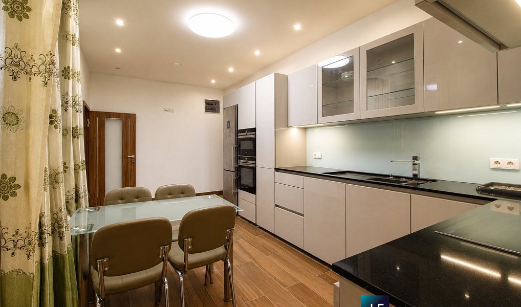 Prodej bytu 2+1 87 m², Praha – náhled fotky 5