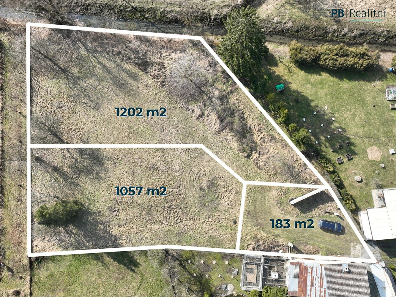 Prodej stavebního pozemku 1 185 m²