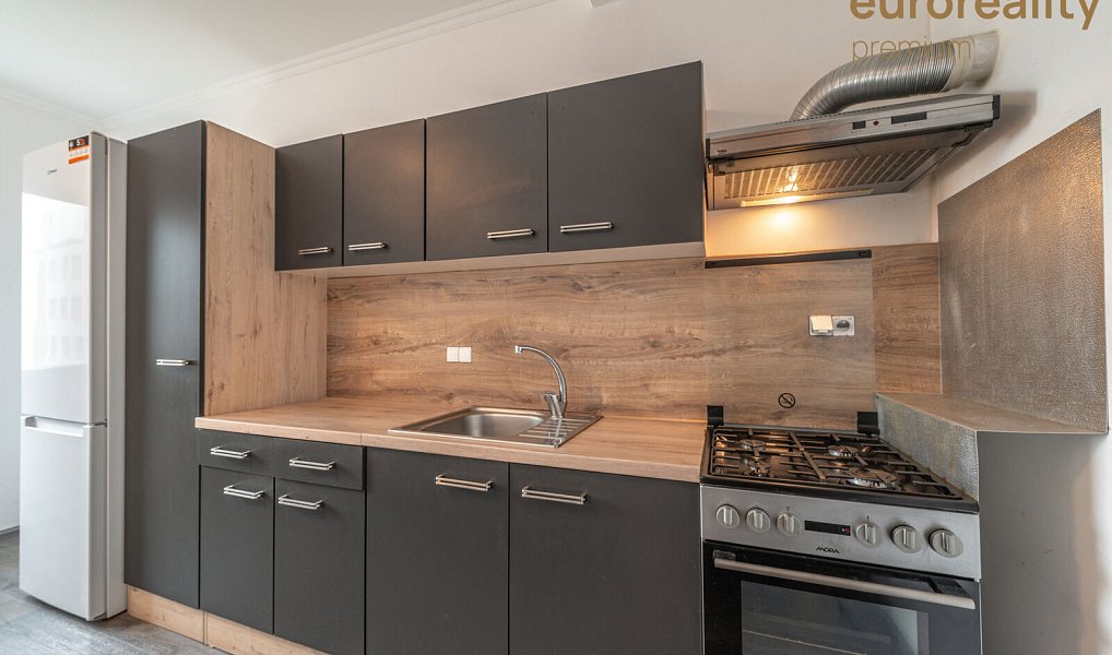 Prodej bytu 3+1 76 m², Tachov – náhled fotky 3