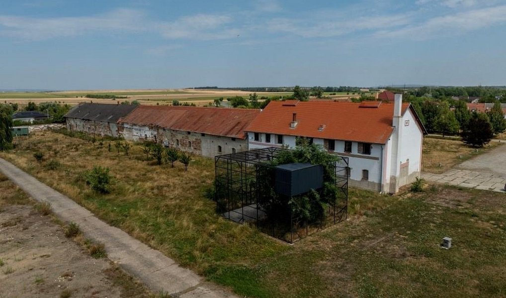 Prodej zemědělského objektu 5 889 m², Vlasatice – náhled fotky 11