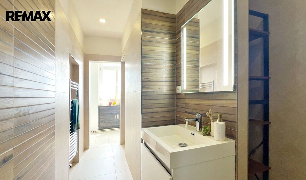 Prodej bytu 3+1 106 m², Praha – náhled fotky 20