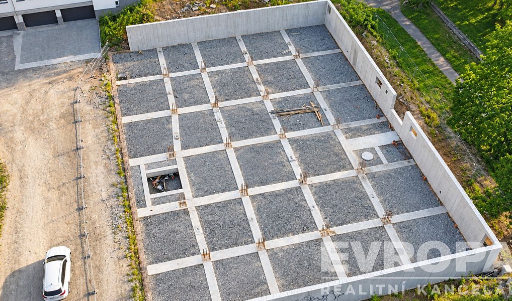 Prodej nájemního domu, činžáku 6 000 m², Ostrava – náhled fotky 13