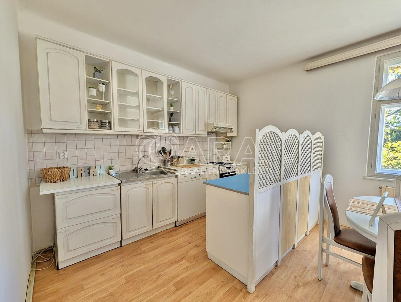 Prodej domu 122 m² s pozemkem 523 m² – fotografie 2