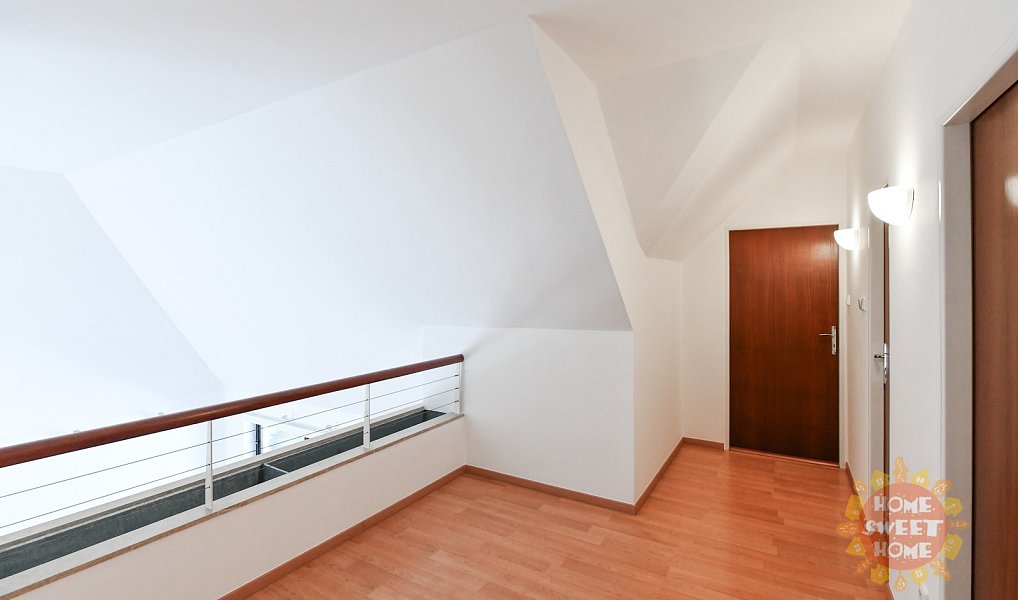 Pronájem domu 417 m² s pozemkem 1 208 m², Praha – náhled fotky 18