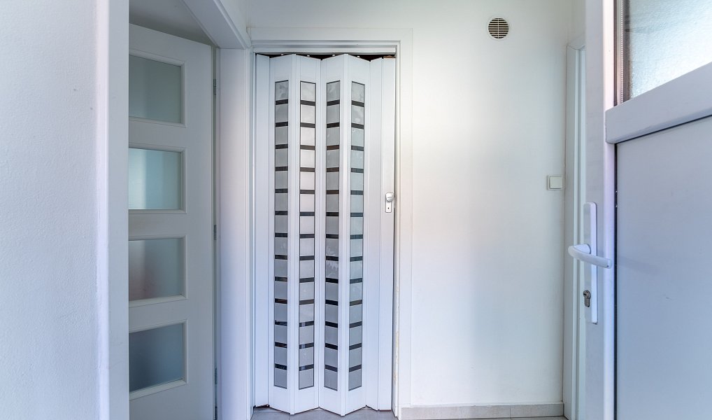 Prodej domu 162 m² s pozemkem 735 m², Horní Kruty – náhled fotky 31