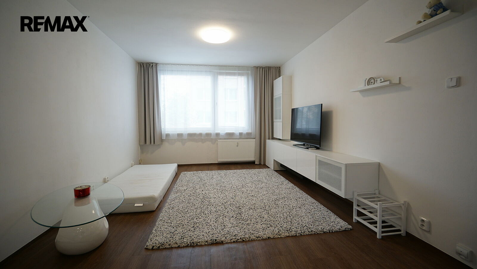 Pronájem bytu 3+kk 64 m² – fotografie 2