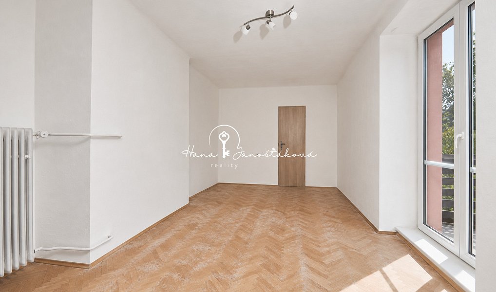 Prodej bytu 2+1 72 m², Trhové Sviny – náhled fotky 12