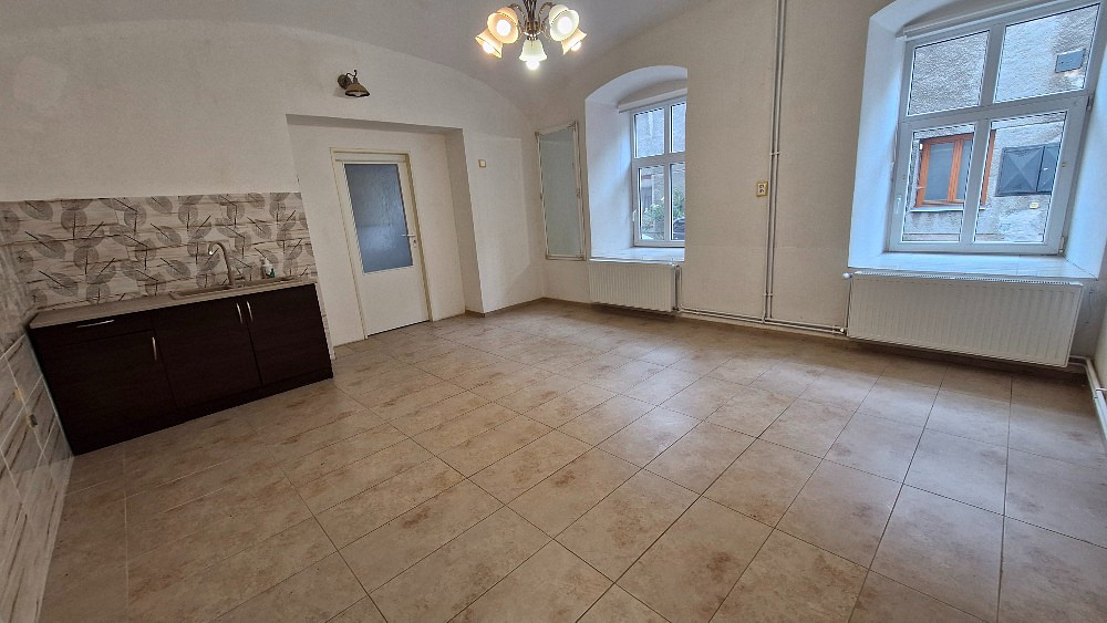 Pronájem obchodních prostor 60 m² – fotografie 4