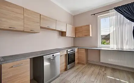 Prodej domu 328 m² s pozemkem 399 m², Pivovarská, Hostomice, okres Beroun