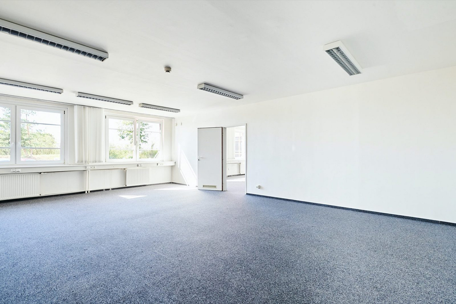 Pronájem kanceláře 65 m² – fotografie 4