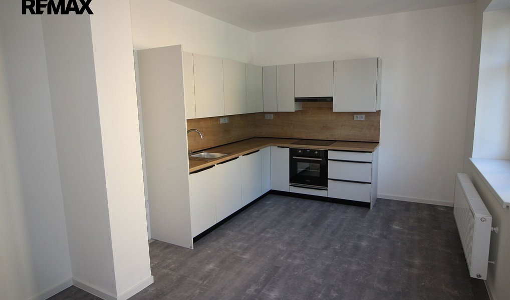 Pronájem bytu 2+kk 48 m², Jablonec nad Nisou – náhled fotky 2