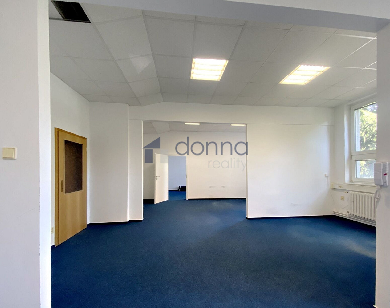 Pronájem kanceláře 92 m² – fotografie 2