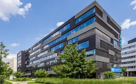 Pronájem kanceláře 490 m²