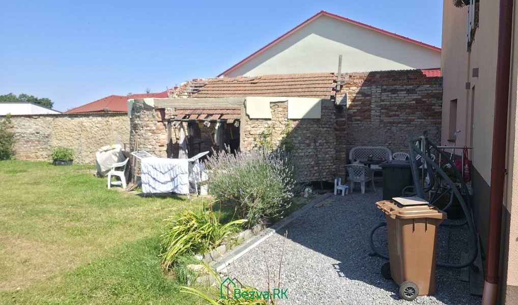 Prodej domu 250 m² s pozemkem 843 m², Nučice – náhled fotky 7