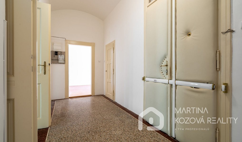 Pronájem bytu 4+1 130 m², Praha – náhled fotky 22