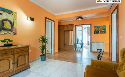 Pronájem bytu 3+1 110 m², Přímořsko-gorskokotarská župa, Chorvatsko