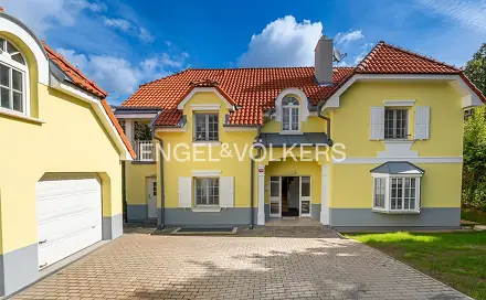 Pronájem domu 302 m² s pozemkem 737 m², Na Malé Šárce, Praha 6 - Nebušice